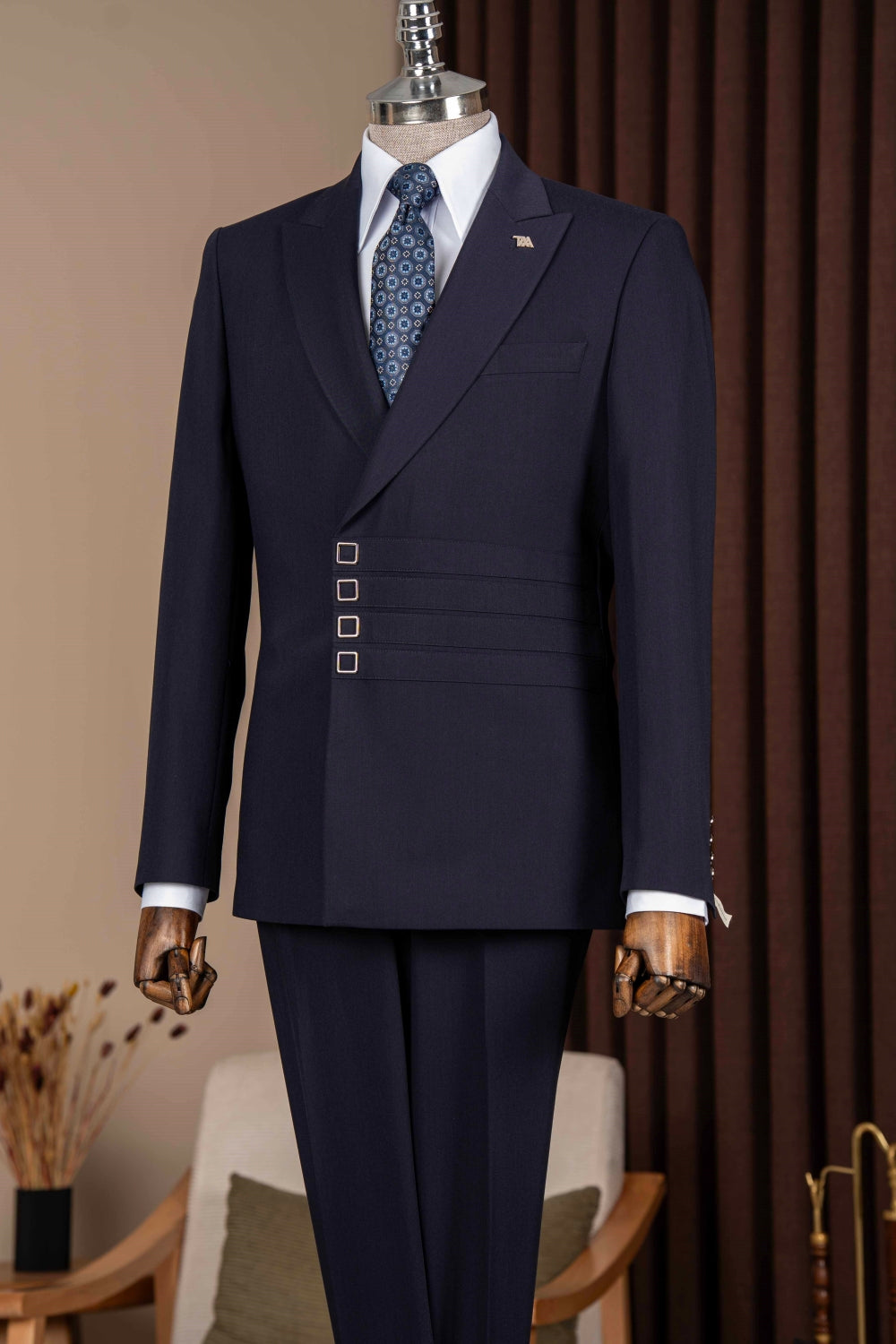 Navy Blue Peaked Lapel Men Suits with Invisible Button
