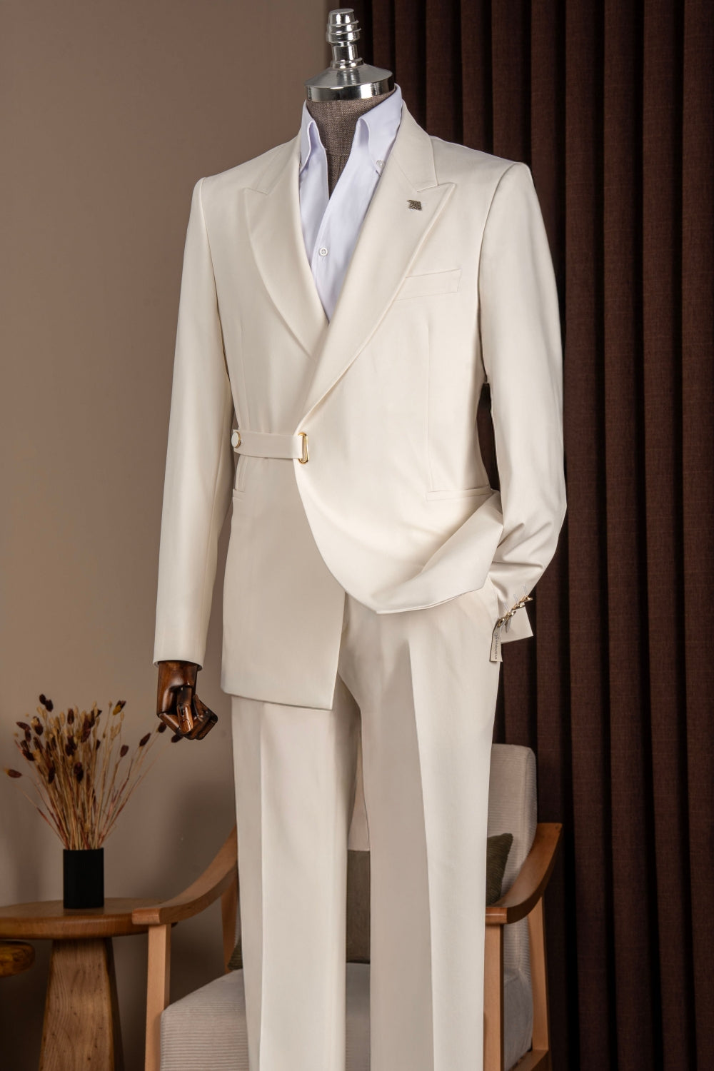 Beige Loose Peak Lapel Prom Men Suits